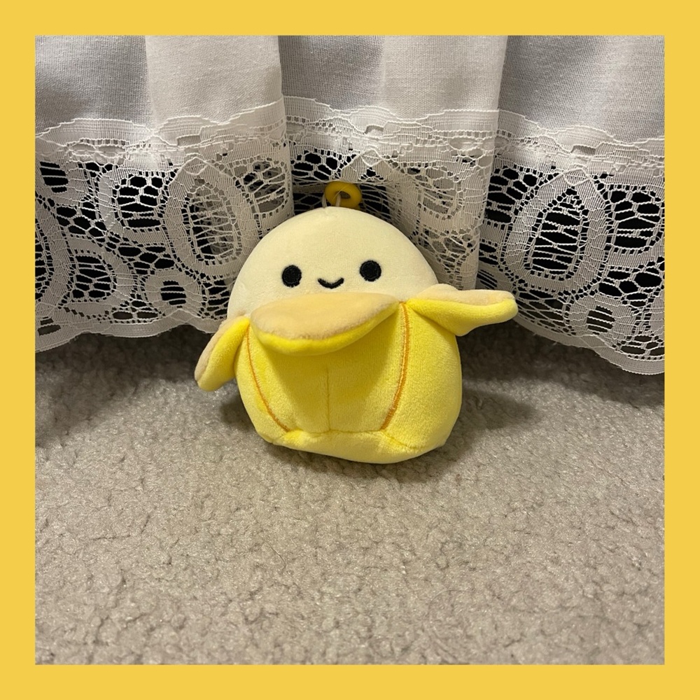 ❗️NEW❗️Junie The Banana Squishmallow Clip